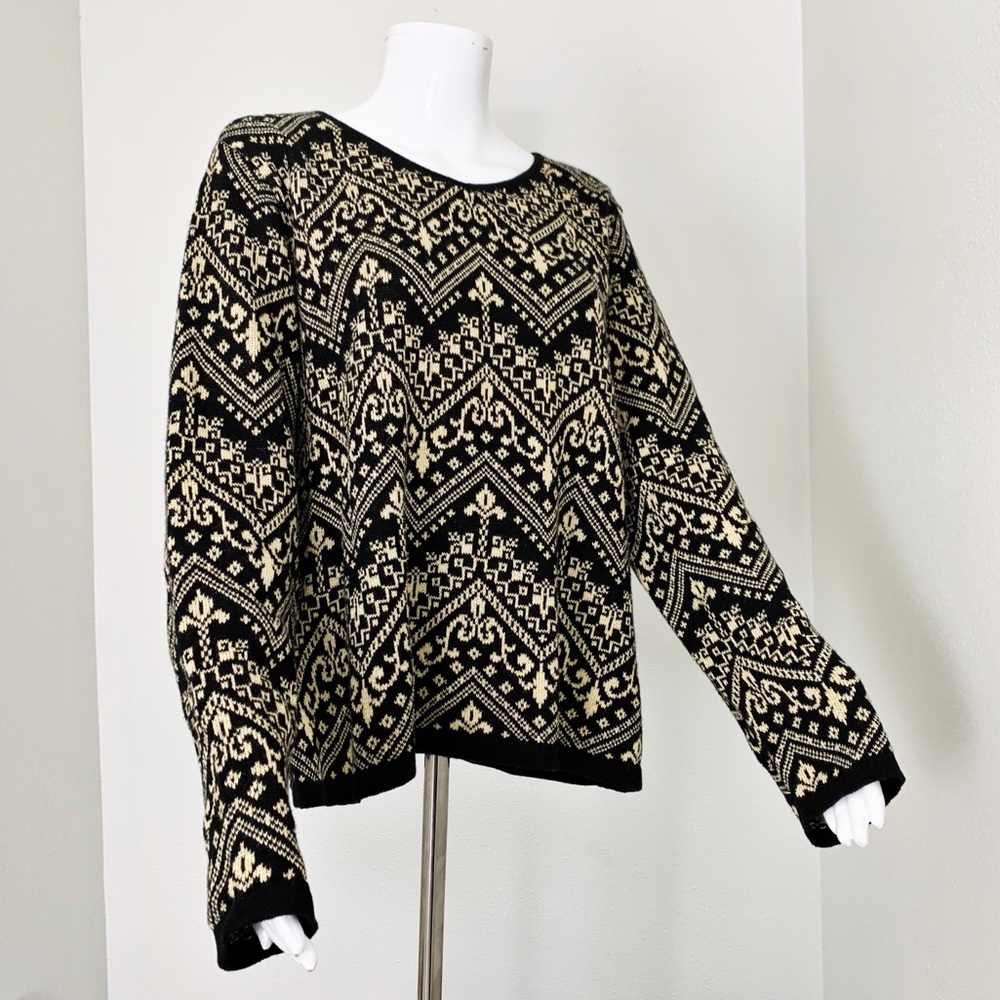 Crazy Horse Long Sleeve Holiday Sweater Size XL
